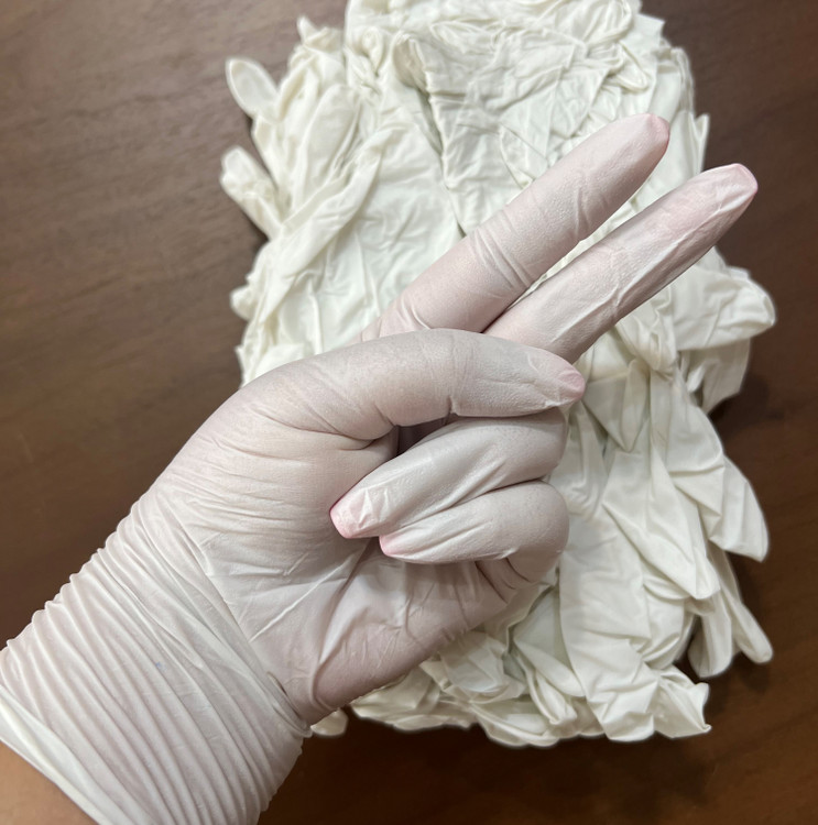 نیتریل سفید صدفی