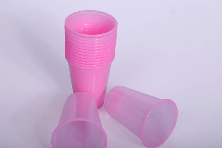 لیوان 3 گرمی بهداشتی رنگ صورتی